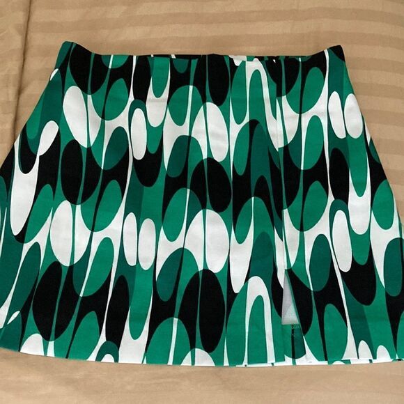 Zara NWOT High Waist Satin Effect A-Line Mini Skirt and Crop Top Both Size M. - Picture 2 of 9